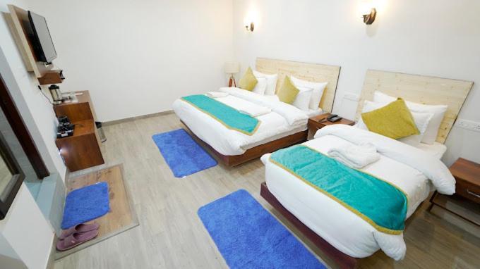 Nature Inn Homestay Joshīmath エクステリア 写真